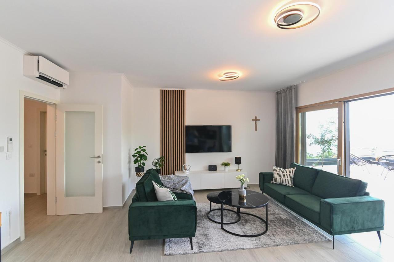Sea View Deluxe Apartment Рієка Екстер'єр фото