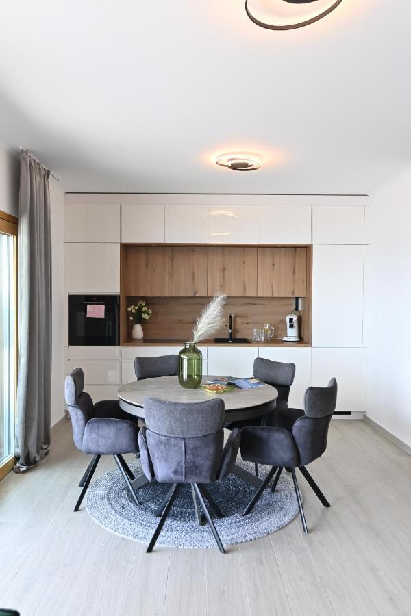 Sea View Deluxe Apartment Рієка Екстер'єр фото
