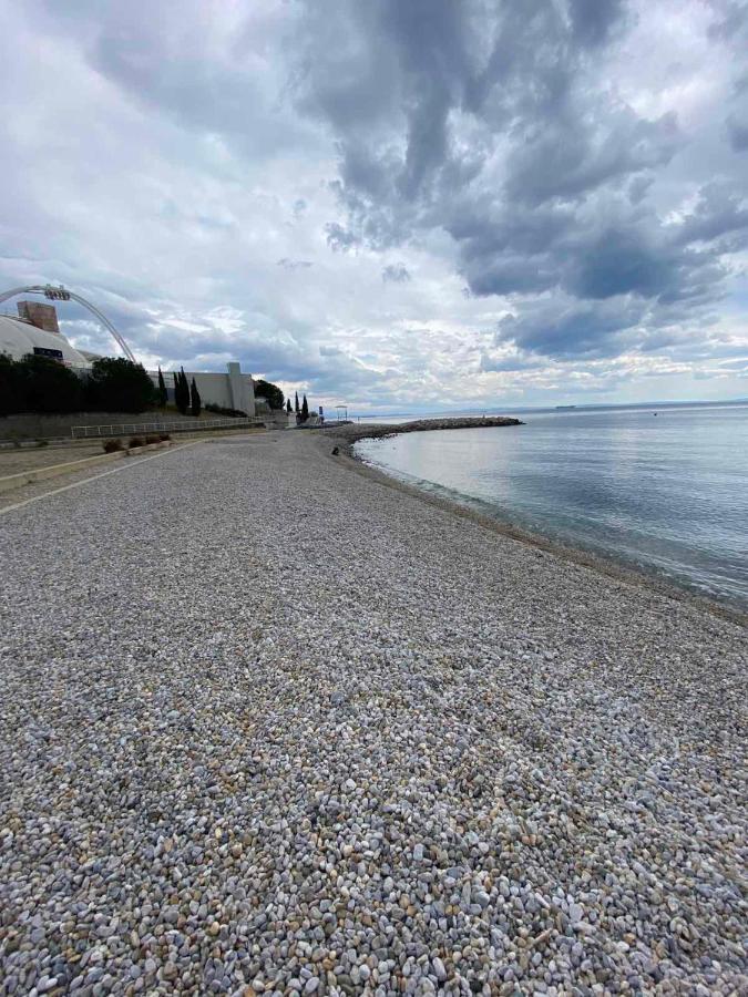 Sea View Deluxe Apartment Рієка Екстер'єр фото